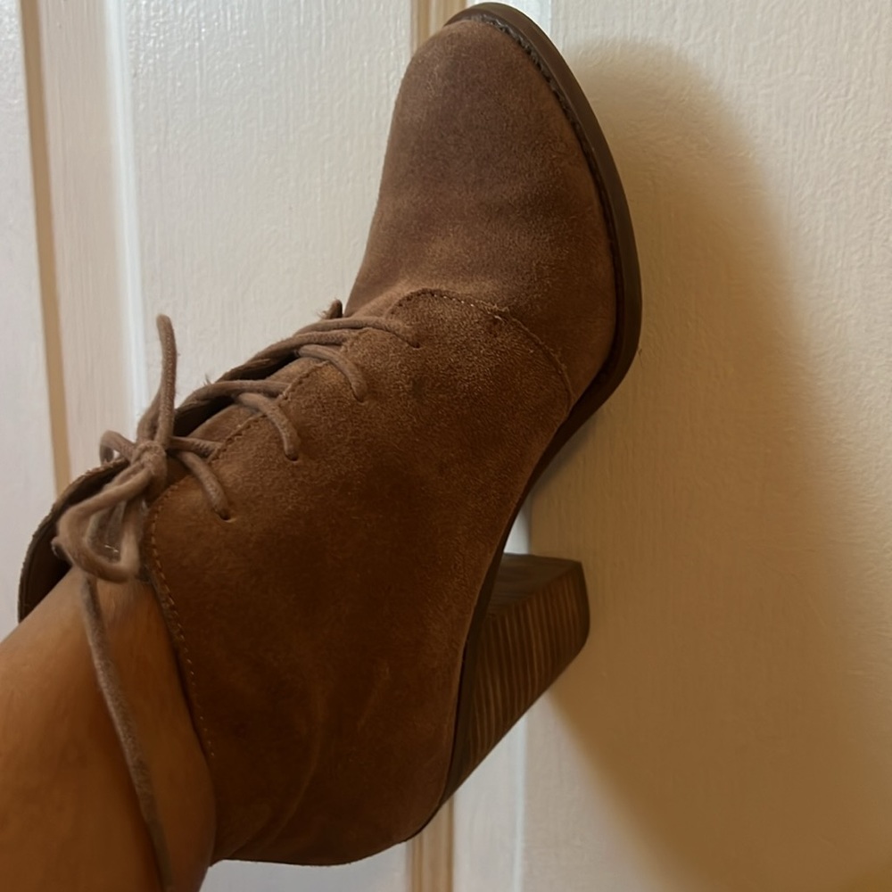 Cute Bootie 7.5 rarely worn and worn with care and love ❤️ Jessica Simpson